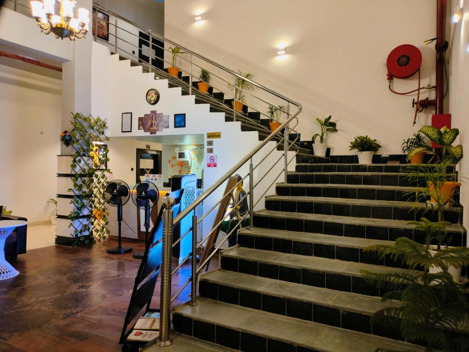 Hotel Buddha Park, Paharia, 瓦拉纳西 外观 照片
