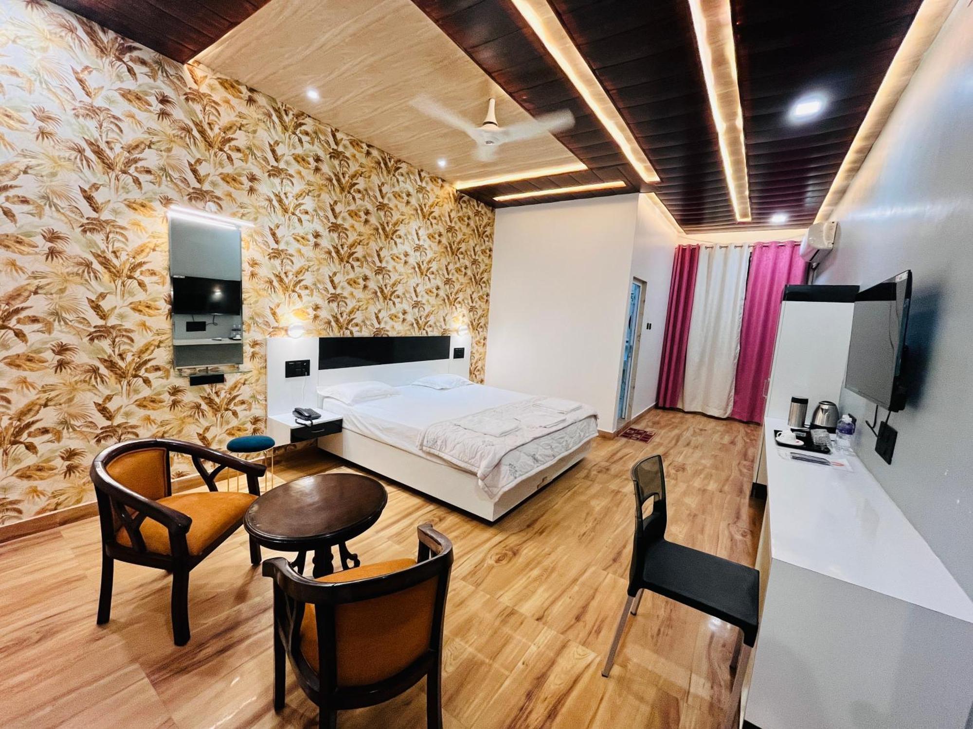 Hotel Buddha Park, Paharia, 瓦拉纳西 外观 照片